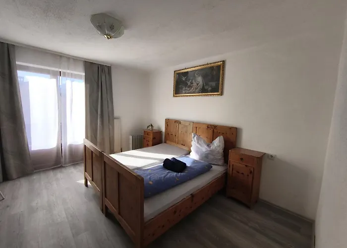 Διαμέρισμα Modern Flat In Quaint With Idyllic Garden